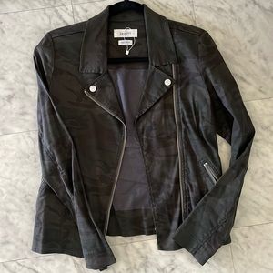 Level 99 camo jacket women’s small